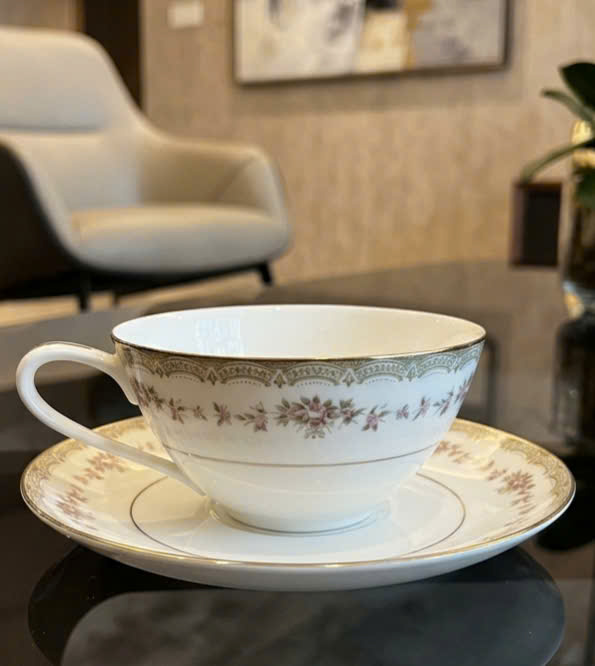 Set trà gốm sứ cao cấp Noritake cổ điển