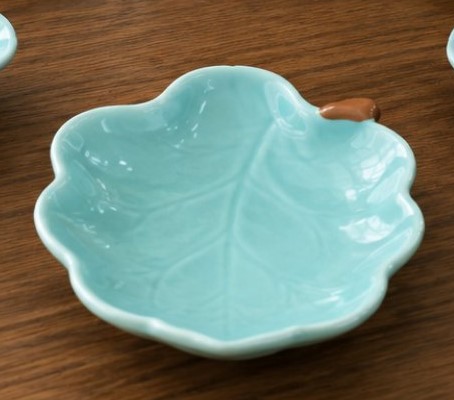 Bộ Dĩa Sứ Men Ngọc Xanh Xưa Hình Lá